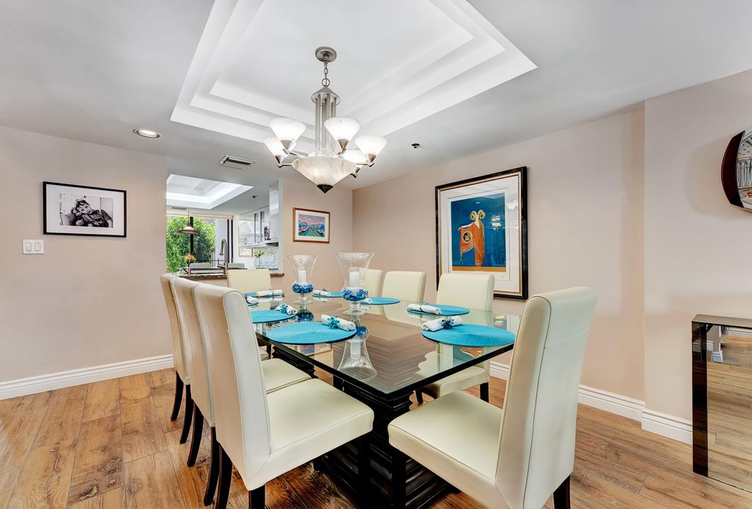 For Sale: $1,400,000 (3 beds, 2 baths, 2206 Square Feet)