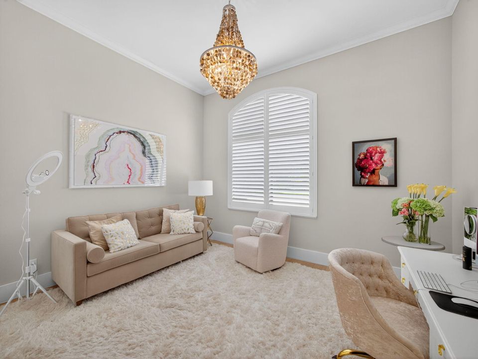 For Sale: $6,299,000 (5 beds, 6 baths, 5936 Square Feet)