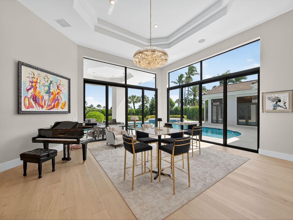 For Sale: $6,299,000 (5 beds, 6 baths, 5936 Square Feet)