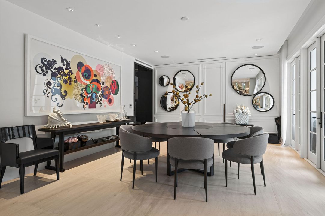 For Rent: $110,000 (5 beds, 5 baths, 4552 Square Feet)