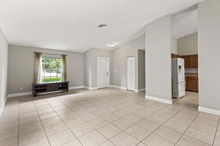 В аренду: $3,500 (4 спален, 2 ванн, 2120 Квадратных фут)