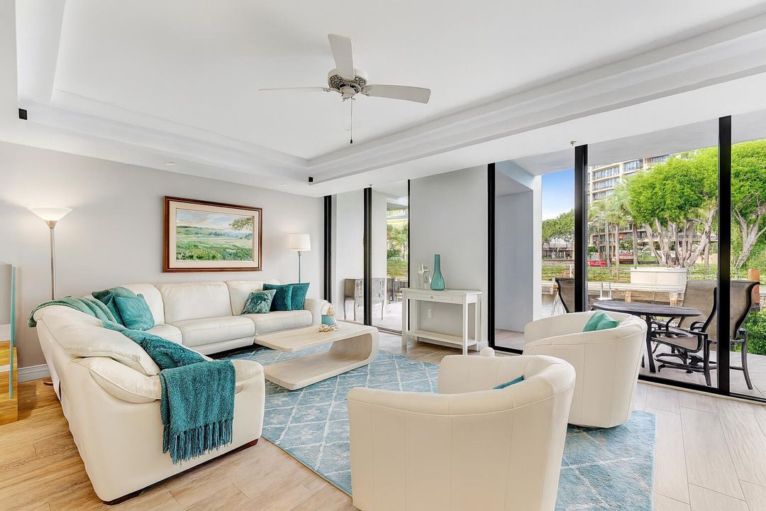 For Sale: $1,400,000 (3 beds, 2 baths, 2206 Square Feet)