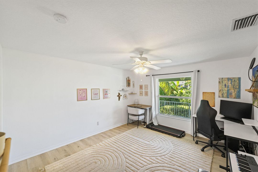 На продажу: $574,000 (3 спален, 2 ванн, 1887 Квадратных фут)