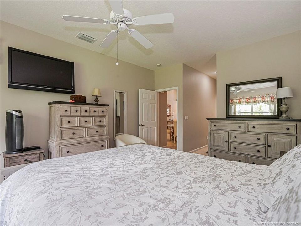 На продажу: $615,000 (3 спален, 2 ванн, 1863 Квадратных фут)