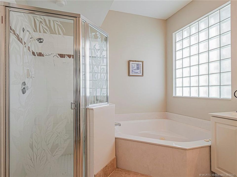 На продажу: $615,000 (3 спален, 2 ванн, 1863 Квадратных фут)