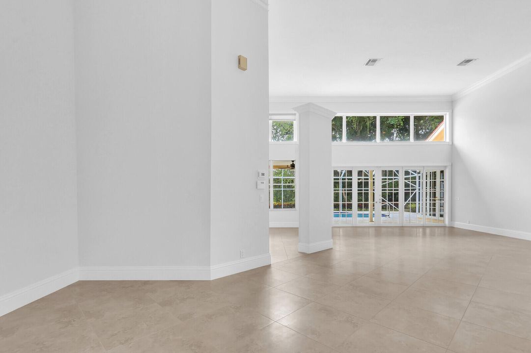 En Venta: $1,300,000 (4 camas, 3 baños, 3095 Pies cuadrados)