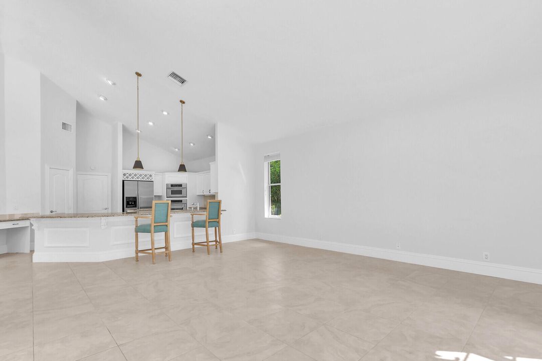 En Venta: $1,300,000 (4 camas, 3 baños, 3095 Pies cuadrados)