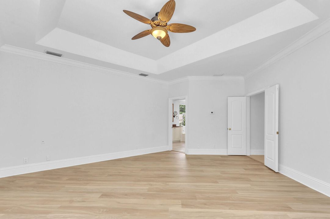 En Venta: $1,300,000 (4 camas, 3 baños, 3095 Pies cuadrados)