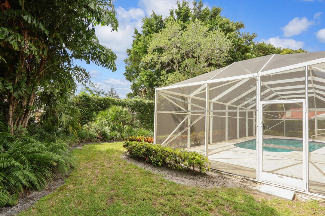 En Venta: $1,300,000 (4 camas, 3 baños, 3095 Pies cuadrados)