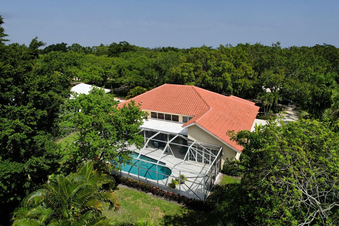 En Venta: $1,300,000 (4 camas, 3 baños, 3095 Pies cuadrados)