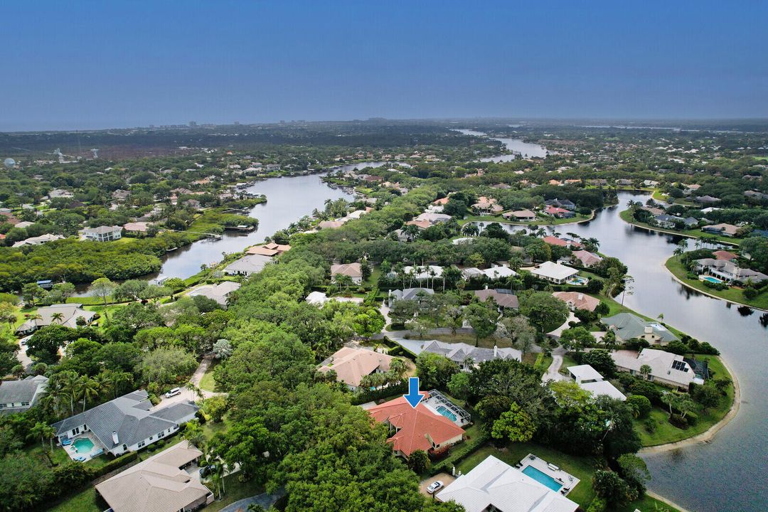 En Venta: $1,300,000 (4 camas, 3 baños, 3095 Pies cuadrados)