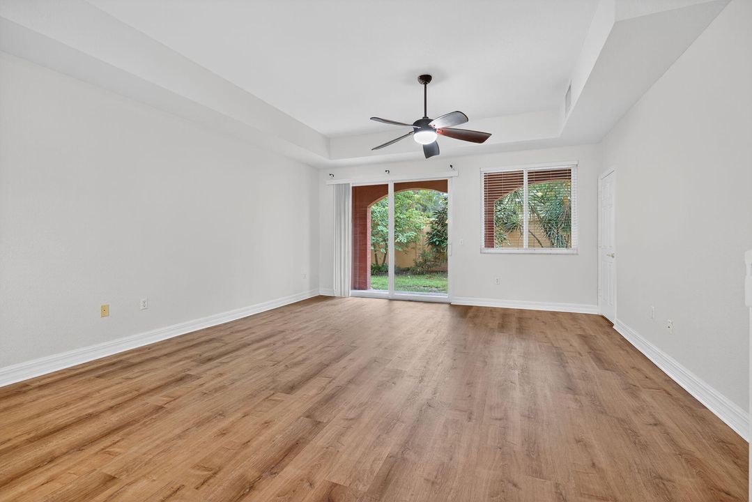 待售: $319,900 (3 贝兹, 2 浴室, 1671 平方英尺)