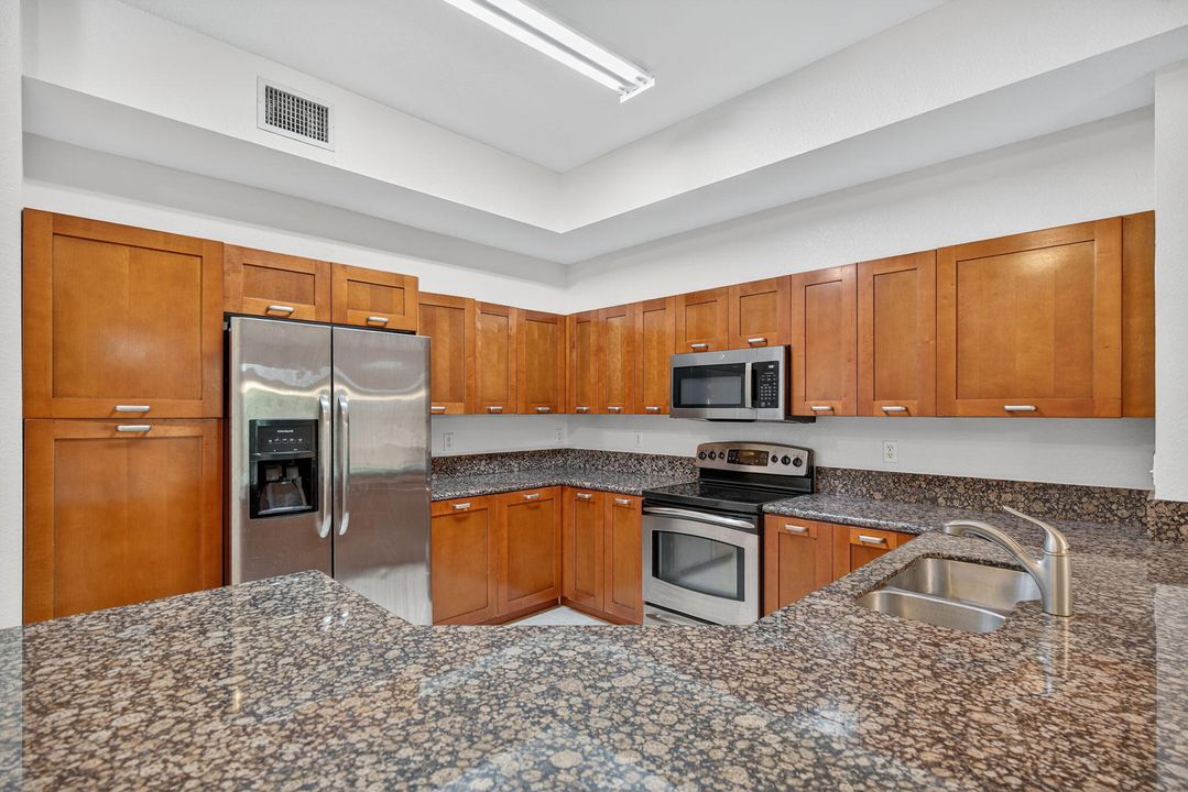 待售: $319,900 (3 贝兹, 2 浴室, 1671 平方英尺)