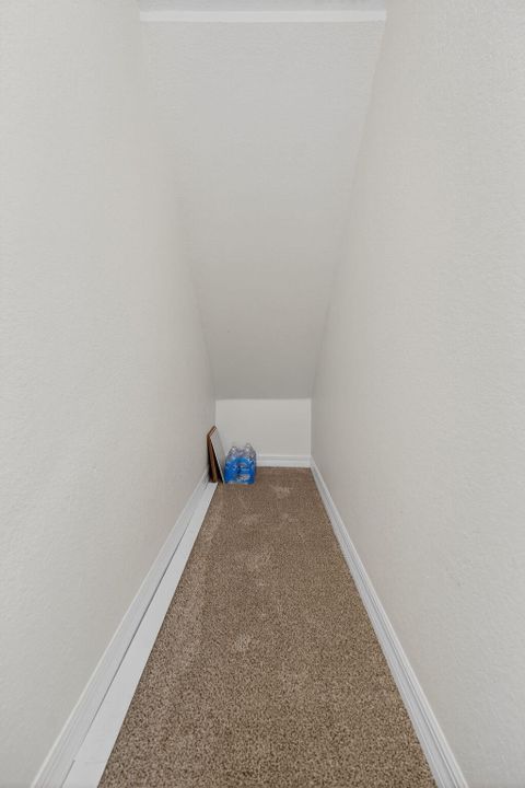 待售: $319,900 (3 贝兹, 2 浴室, 1671 平方英尺)