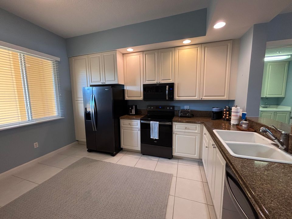 For Rent: $5,000 (2 beds, 2 baths, 1989 Square Feet)