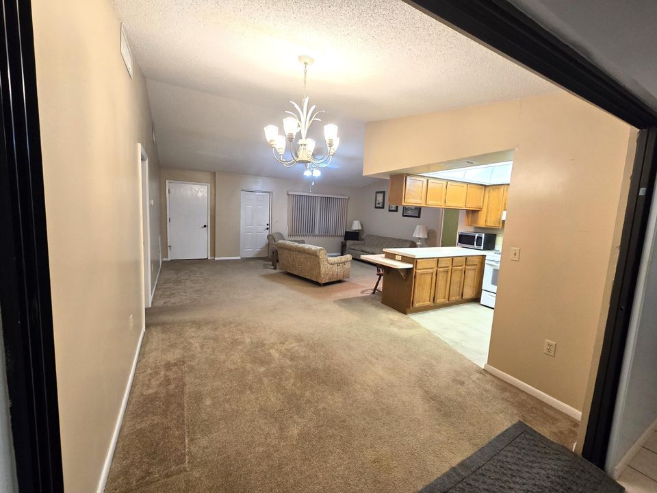 For Sale: $385,000 (3 beds, 2 baths, 1532 Square Feet)