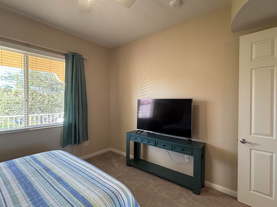 For Rent: $5,000 (2 beds, 2 baths, 1989 Square Feet)