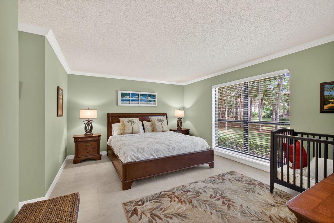 For Sale: $419,900 (2 beds, 2 baths, 1366 Square Feet)