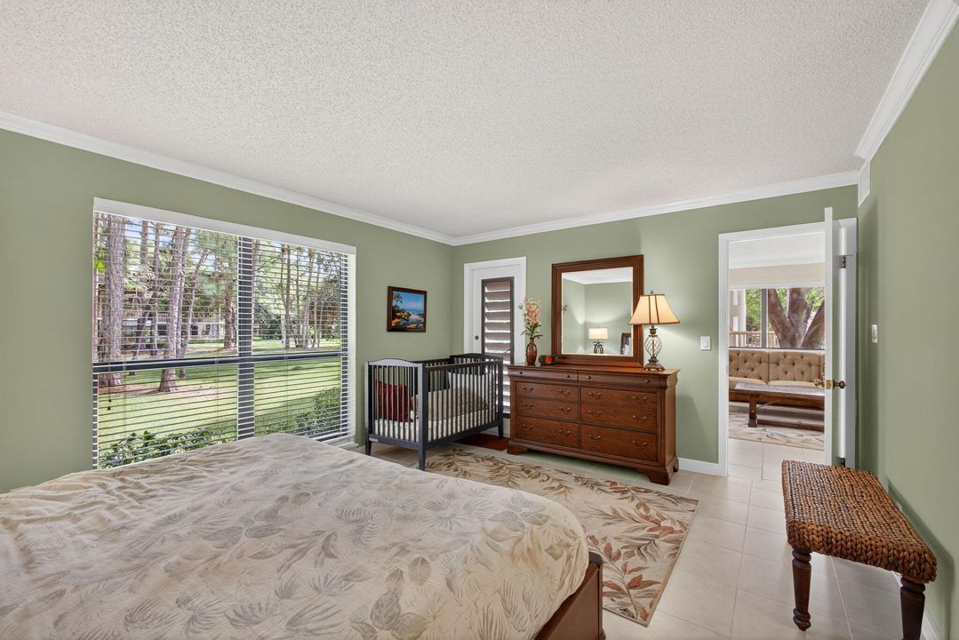 For Sale: $419,900 (2 beds, 2 baths, 1366 Square Feet)