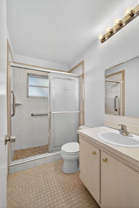 Active With Contract: $239,900 (2 beds, 2 baths, 1250 Square Feet)