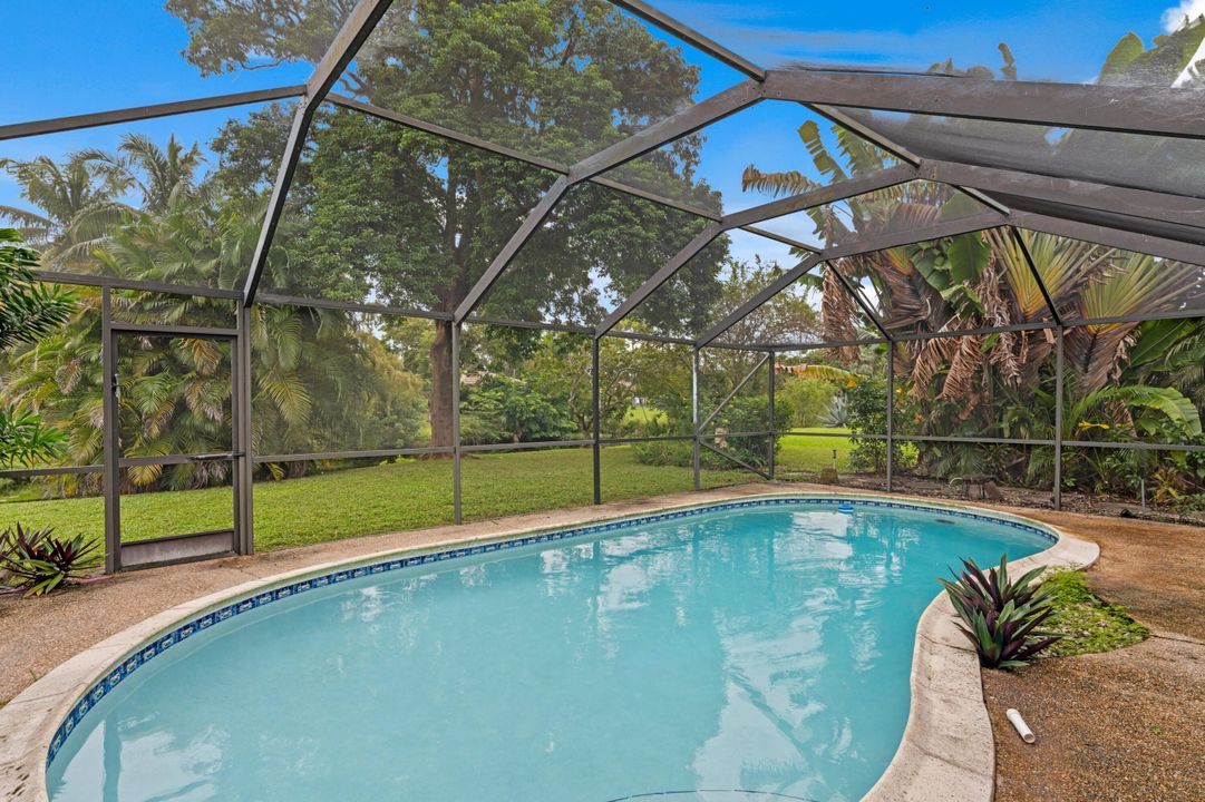 На продажу: $525,000 (4 спален, 2 ванн, 1828 Квадратных фут)