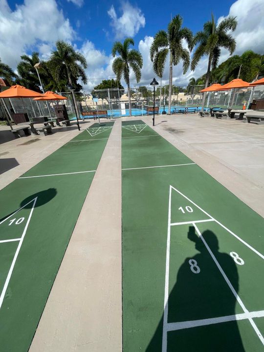 На продажу: $125,000 (2 спален, 2 ванн, 870 Квадратных фут)