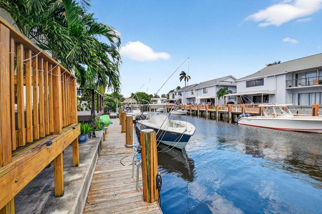 En Venta: $685,000 (2 camas, 2 baños, 1504 Pies cuadrados)