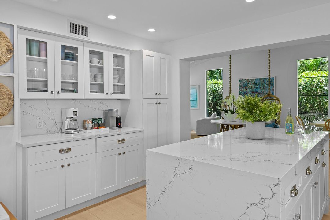 For Sale: $2,750,000 (3 beds, 3 baths, 2145 Square Feet)