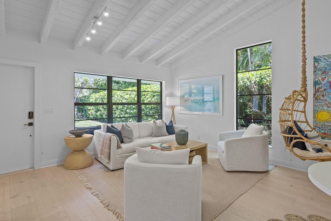 For Sale: $2,750,000 (3 beds, 3 baths, 2145 Square Feet)