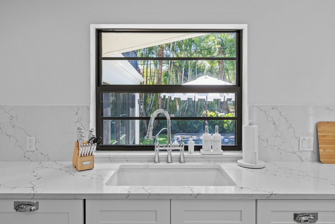 For Sale: $2,750,000 (3 beds, 3 baths, 2145 Square Feet)