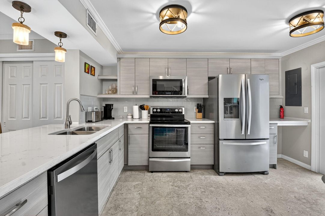 En Venta: $685,000 (2 camas, 2 baños, 1504 Pies cuadrados)