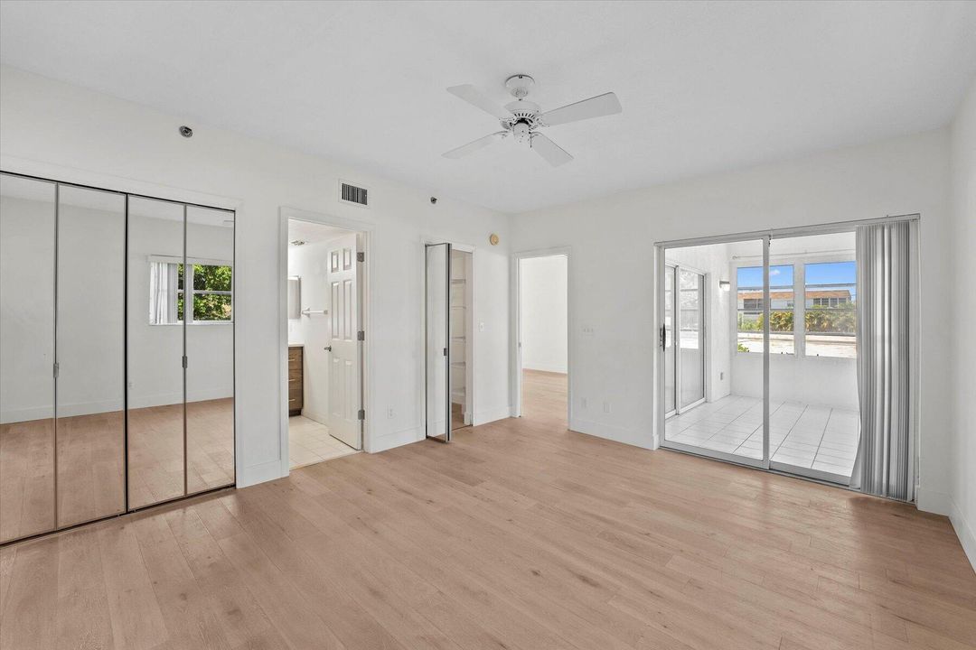 For Sale: $199,500 (2 beds, 2 baths, 1204 Square Feet)