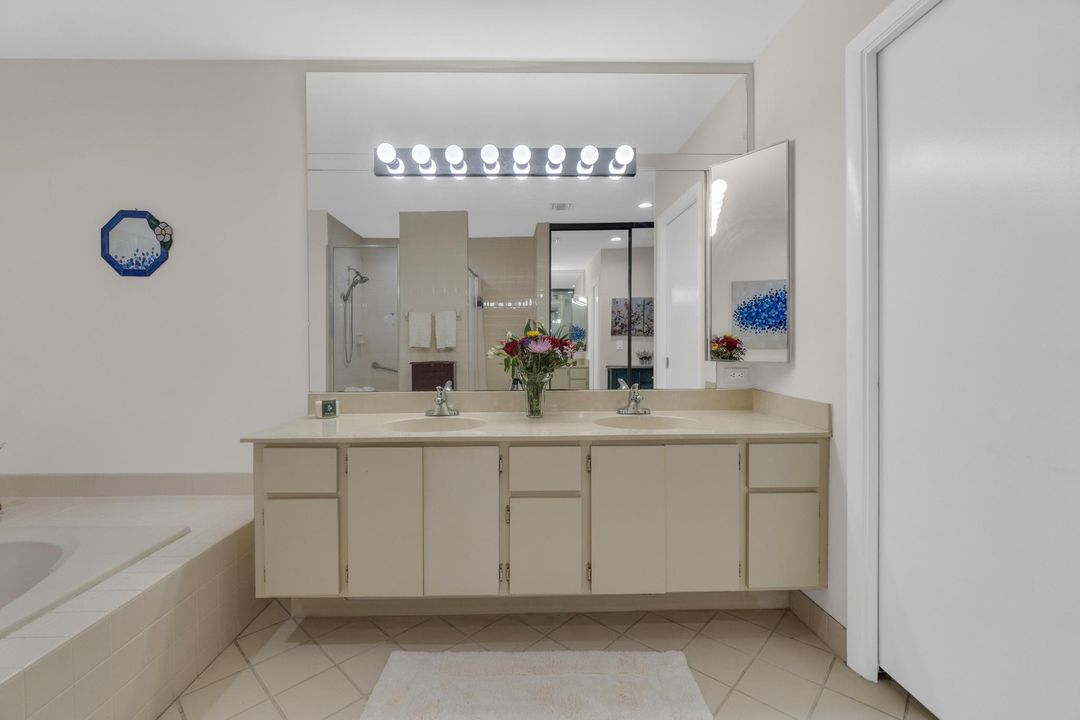 На продажу: $575,000 (3 спален, 2 ванн, 1945 Квадратных фут)