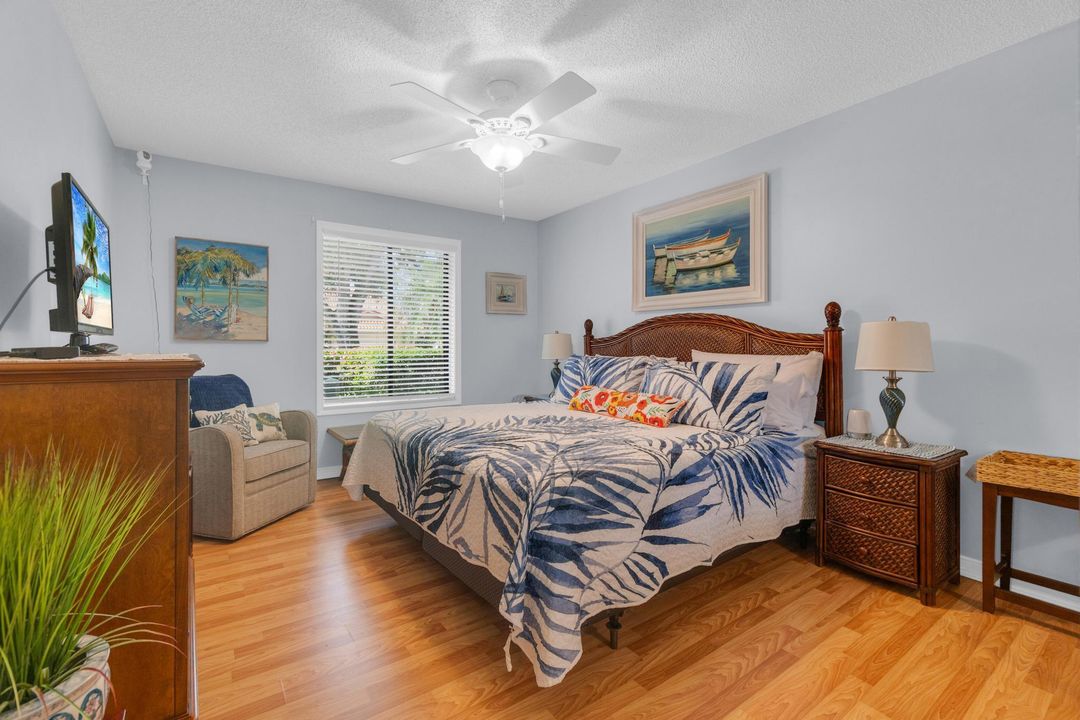 На продажу: $575,000 (3 спален, 2 ванн, 1945 Квадратных фут)