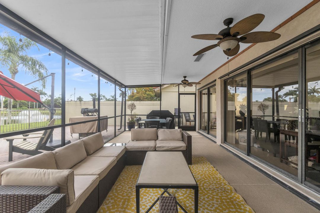 На продажу: $575,000 (3 спален, 2 ванн, 1945 Квадратных фут)