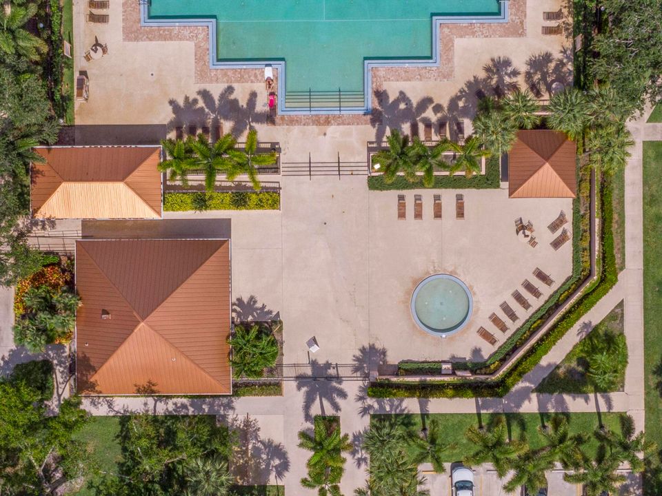 На продажу: $575,000 (3 спален, 2 ванн, 1945 Квадратных фут)