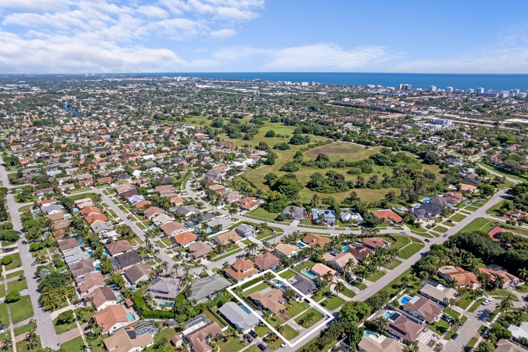 Activo con contrato: $949,000 (4 camas, 2 baños, 2062 Pies cuadrados)