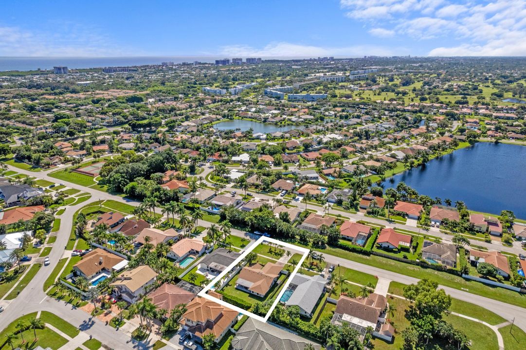 Activo con contrato: $949,000 (4 camas, 2 baños, 2062 Pies cuadrados)