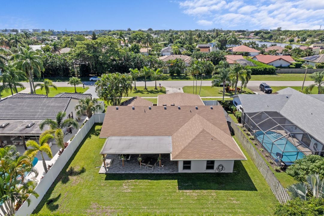 Activo con contrato: $949,000 (4 camas, 2 baños, 2062 Pies cuadrados)