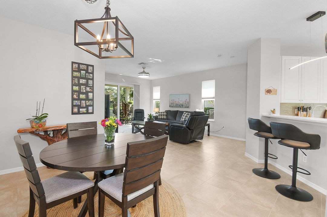 For Sale: $345,000 (3 beds, 2 baths, 1532 Square Feet)