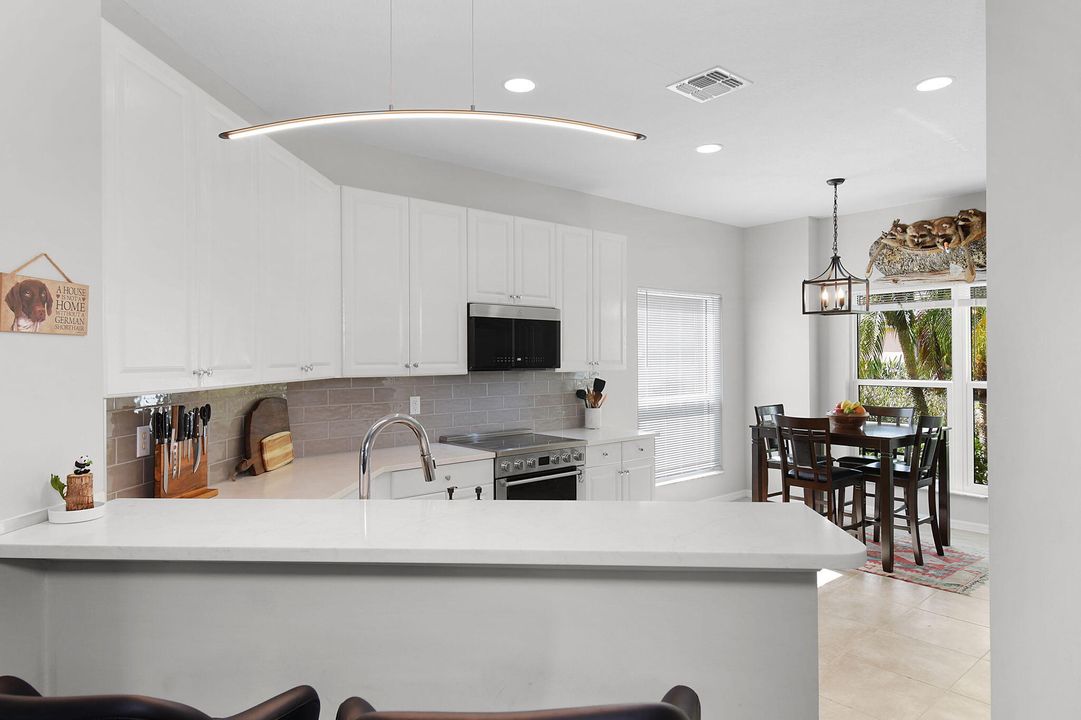 For Sale: $345,000 (3 beds, 2 baths, 1532 Square Feet)