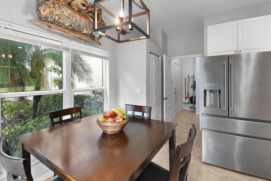 For Sale: $345,000 (3 beds, 2 baths, 1532 Square Feet)