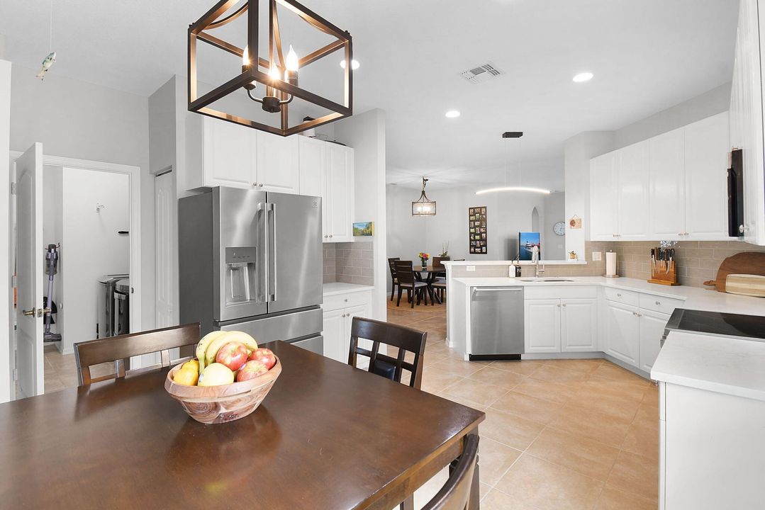 For Sale: $345,000 (3 beds, 2 baths, 1532 Square Feet)