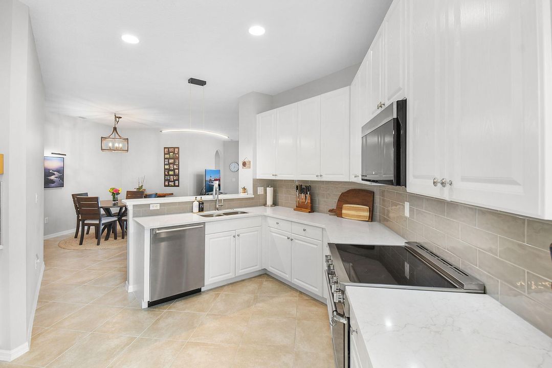 For Sale: $345,000 (3 beds, 2 baths, 1532 Square Feet)