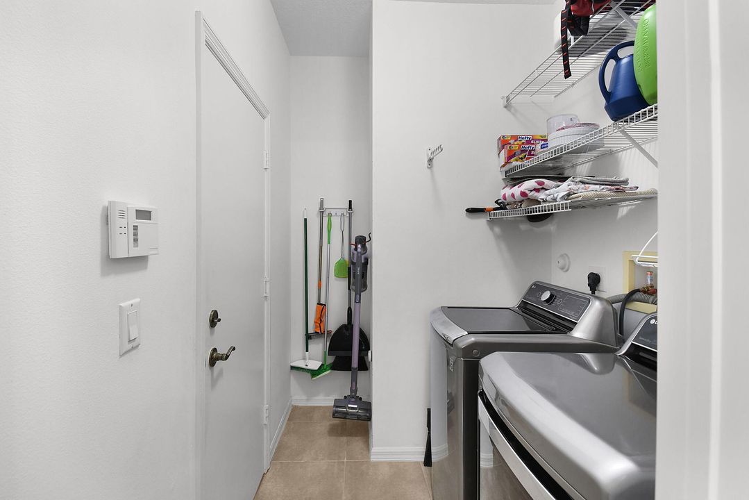 For Sale: $345,000 (3 beds, 2 baths, 1532 Square Feet)