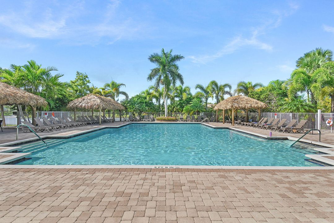 For Sale: $345,000 (3 beds, 2 baths, 1532 Square Feet)