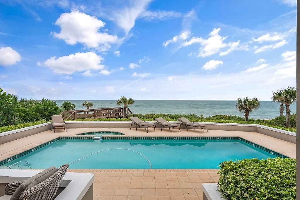 For Sale: $8,995,000 (4 beds, 4 baths, 4704 Square Feet)