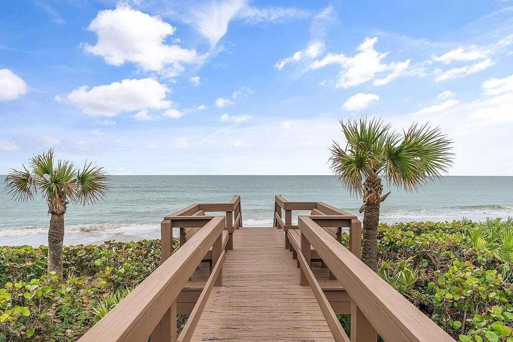 For Sale: $8,995,000 (4 beds, 4 baths, 4704 Square Feet)