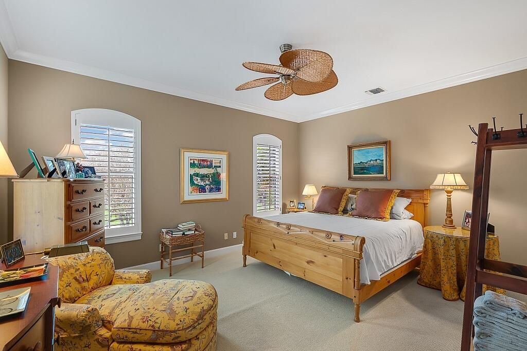 For Sale: $8,995,000 (4 beds, 4 baths, 4704 Square Feet)