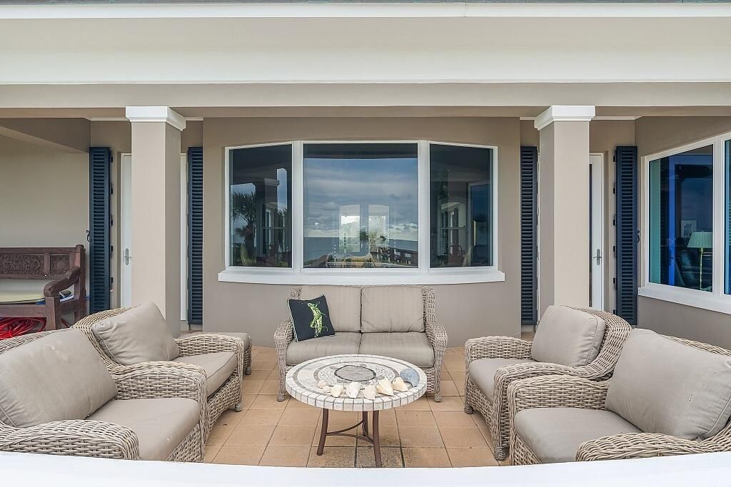 For Sale: $8,995,000 (4 beds, 4 baths, 4704 Square Feet)